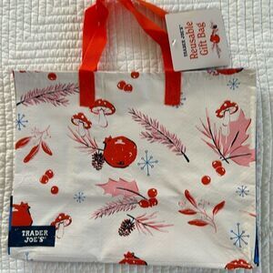 Trader Joe’s Reusable Holiday Gift Bag Mushrooms Holly Berries